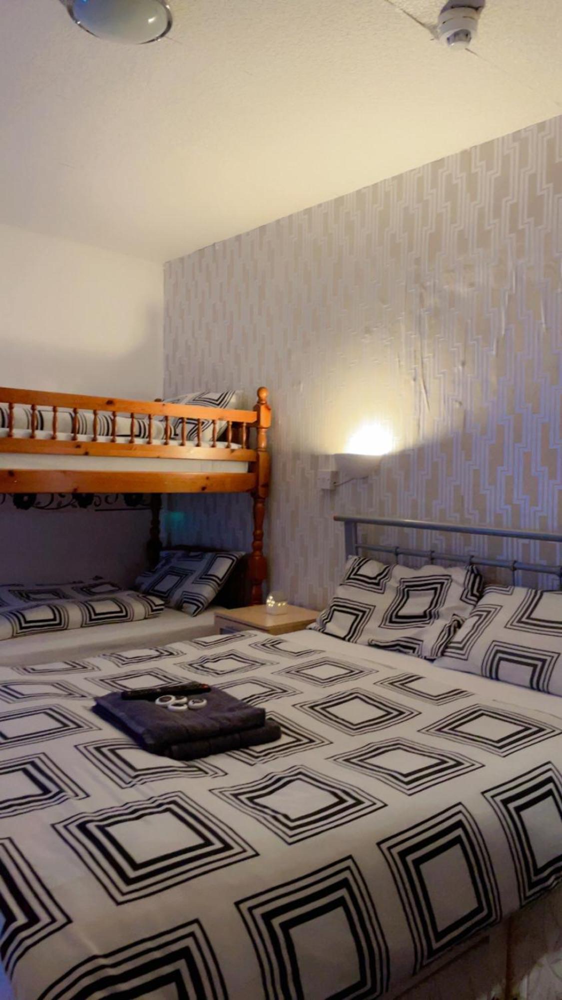 Fern Villa Hotel - Albert Road Blackpool Luaran gambar