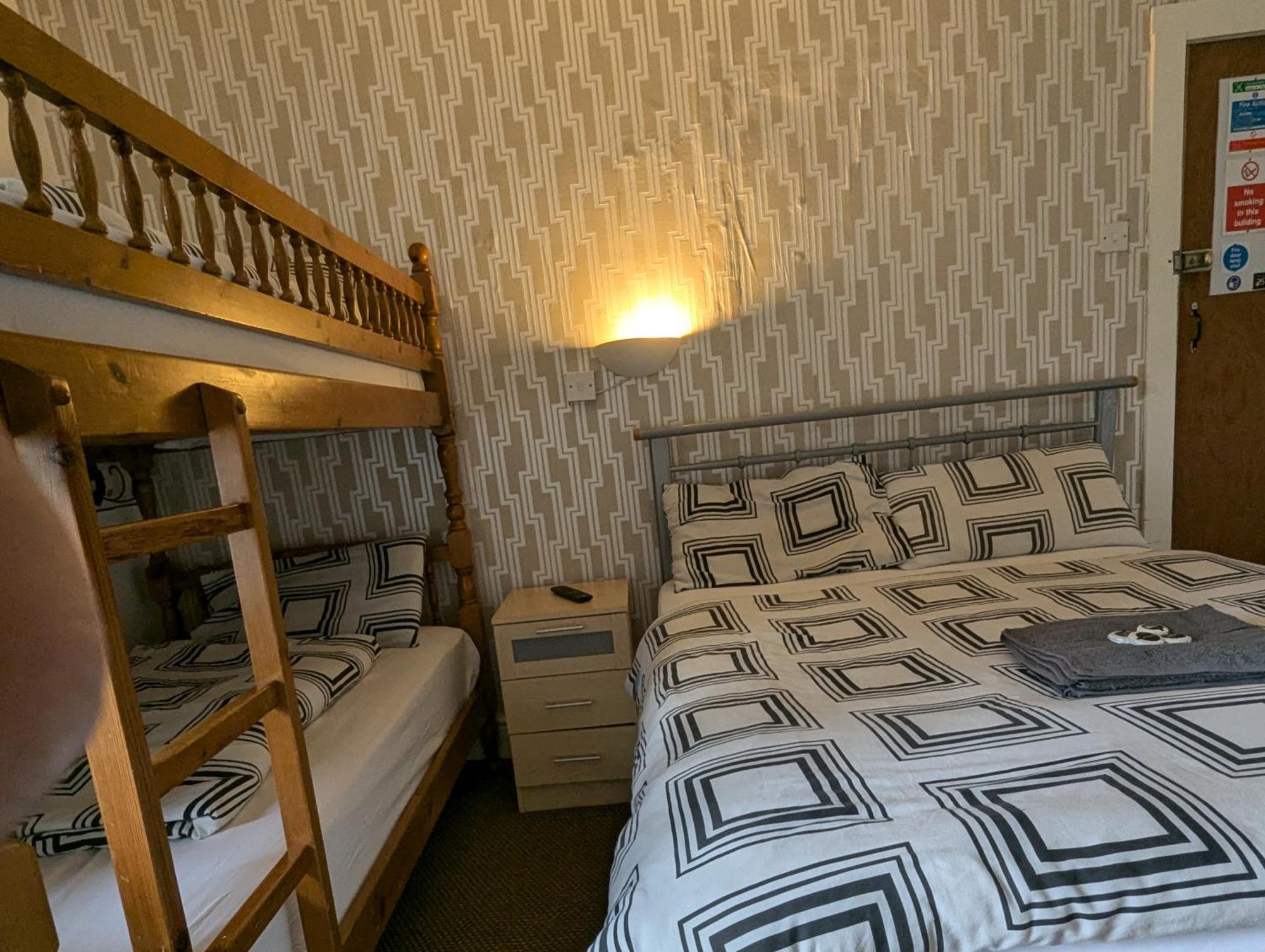 Fern Villa Hotel - Albert Road Blackpool Luaran gambar