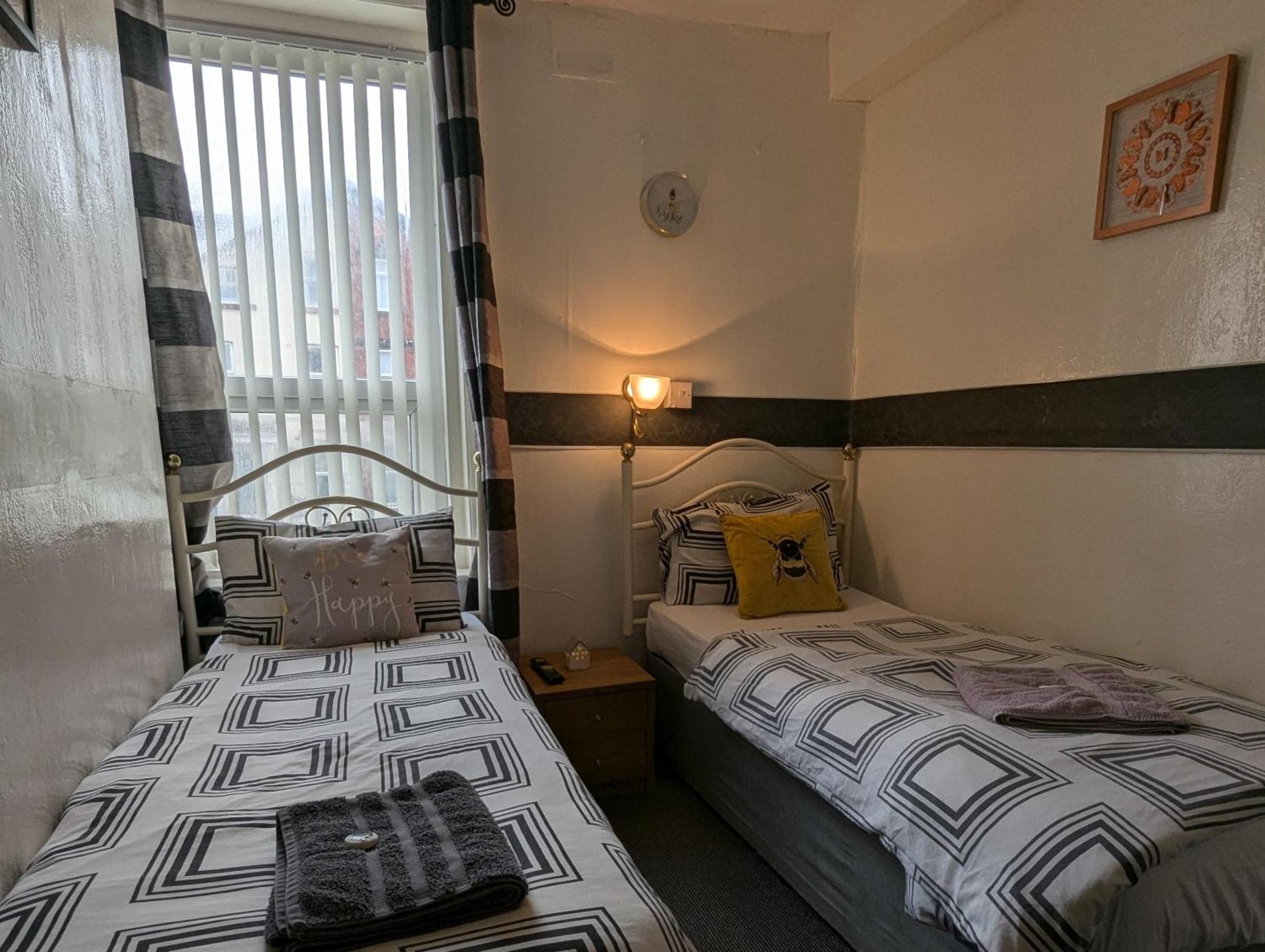 Fern Villa Hotel - Albert Road Blackpool Luaran gambar